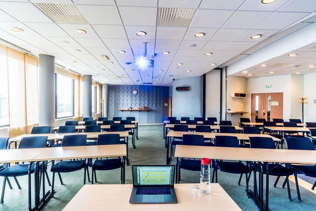 Scandic Ch Євле Зручності фото